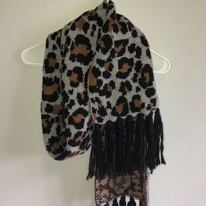 NWT Old Navy scarf